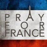 #PrayForFrance : quand la jeunesse de France s’en remet à Dieu